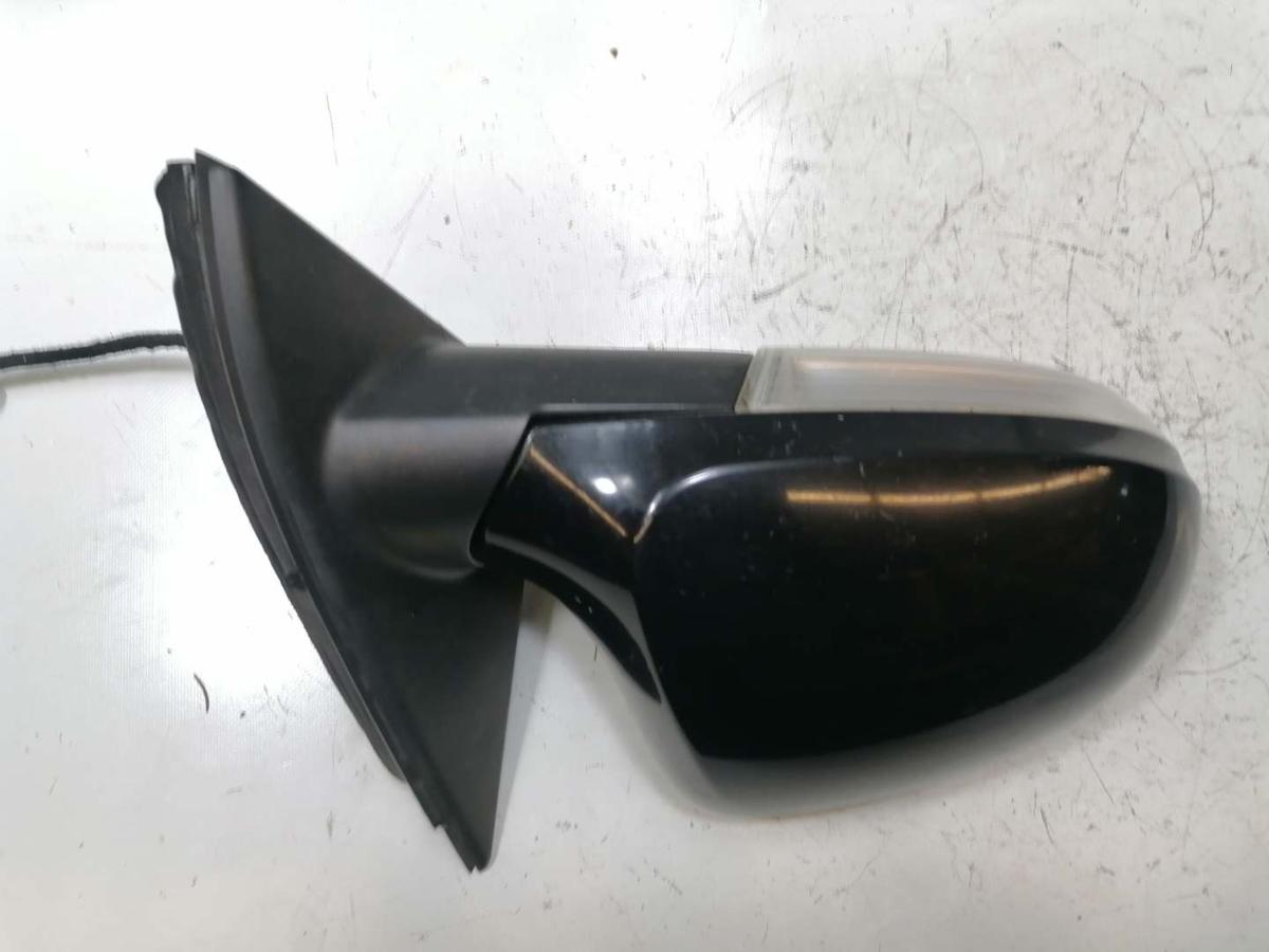 VW Passat 3C original Außenspiegel links elektrisch anklappbar Umfeldbeleuchtung Bj.2009